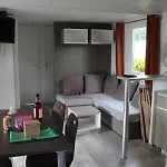 Les Mobiles Homes De La Palmyre 4* Les Mathes