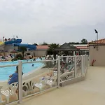 Les Mobiles Homes De La Palmyre 4*