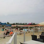 Les Mobiles Homes De La Palmyre 4*